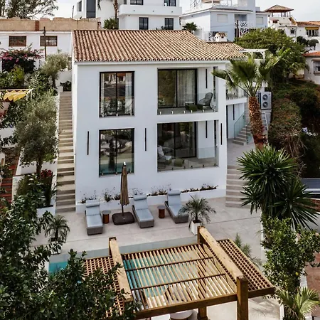 Vacation I Ballesteros, Golf, Private Heated Pool, Sauna & Gym
