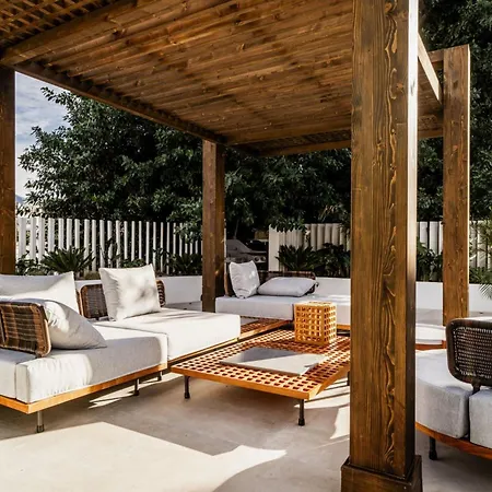 Villa Vacation I Ballesteros, Golf, Private Heated Pool, Sauna & Gym
